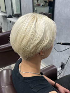 ホワイトカラー - GLADGE池袋/ダブルカラー/ブリーチ掲載