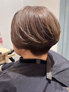 【jurer栄駅3分】脱白髪染め☆白髪ぼかし - hair jurer deux掲載