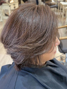 【jurer栄駅3分】脱白髪染めハイライト☆白髪ぼかし - hair jurer deux掲載