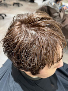 【jurer栄駅3分】脱白髪染めハイライト☆白髪ぼかし - hair jurer deux掲載