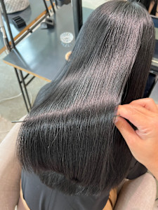  触りたくなるほどの美髪 - RAVIE掲載