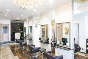 エクステ・髪質改善・縮毛矯正 hair salon AMOR 下関本店(ヘアーサロン アモル シモノセキホンテン)