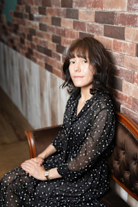 柔らかミディアムレイヤー - BAPOS　Hair Salon掲載