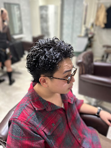 スパイキーショート  - GLADGE池袋/ダブルカラー/ブリーチ掲載