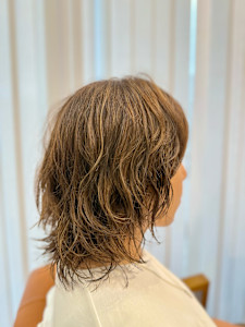 ミディアムウルフ×ハイライトパーマ - LINKS 東戸塚店掲載