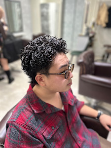 スパイキーショート×パーマ - GLADGE池袋/ダブルカラー/ブリーチ掲載