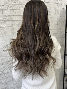 30.40代白髪ぼかしハイライト20680円 - prize 池袋【プライズ】池袋西口店掲載