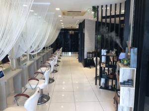 HAIR & MAKE EARTH 市川店(ヘアメイクアース イチカワテン)