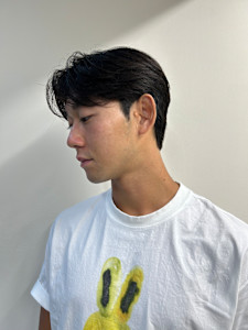 韓国ヘア　センターパート　韓国風ヘア　メンズ　新宿 - Men's hair Hui 新宿三丁目掲載