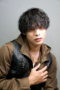 シャドウマッシュ - メンズサロン GOALD 名古屋名駅掲載