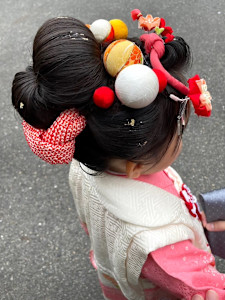 七五三ヘア　日本髪　3歳ヘアセット　ちりめん細工　キッズヘア