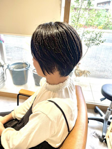 アシメショート - 半個室型美容室 Sourire 伊都店掲載