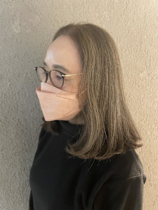 暗くなりすぎないベージュブラウンマニキュア - Heart box 四ツ谷店掲載