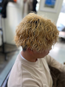 ブリーチパーマ　＜スパイラルパーマ＞ - Re charm by anyhow 長岡南七日町店掲載