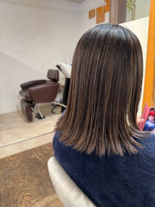 白髪ぼかしハイライト - Hair Salon Leaf掲載