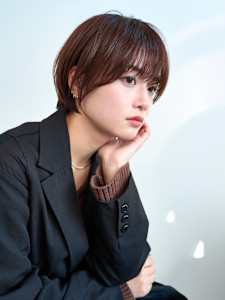 ショートボブ/小顔/ニュアンスパーマ/ブルーージュ[原宿] - Lond un Maison. 原宿【ロンド アン メゾン】掲載