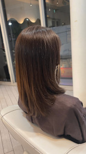 アフター → ビフォア　右にスワイプ【白髪染め/脱白髪染め】 - 自由が丘YUAN掲載