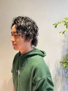 無造作パーマ - HAREKE AVEDA&HAREKE 8掲載