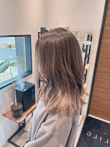 ラベンダーアッシュ - 半個室型美容室 Sourire 東比恵店掲載