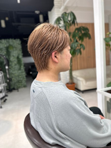 ベージュブラウン －初ブリーチ－ - Hair by PROVE掲載