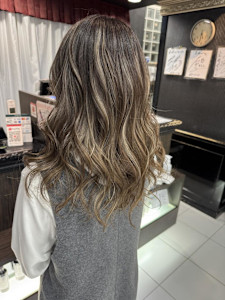 白髪ぼかしハイライト！【錦糸町北口】 - prize 錦糸町店掲載