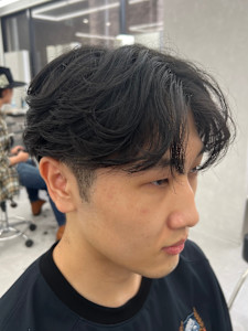 フェザーパーマ - メンズサロンPORT浦和 ツイストスパイラル/波巻き/ブリーチ掲載