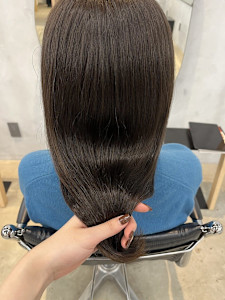 【小川　結女花】水素カラー　カーキベージュ♪ - a mark掲載