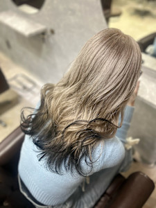 ホワイトベージュ×裾カラー - GLADGE池袋/ダブルカラー/ブリーチ掲載