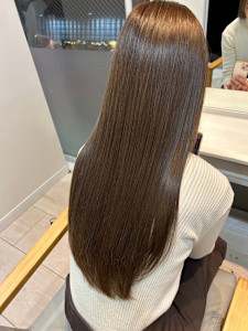 大人可愛い髪質改善カラーラベンダーベージュ毛先パーマ透明感 - Cherie 仙台 髪質改善掲載