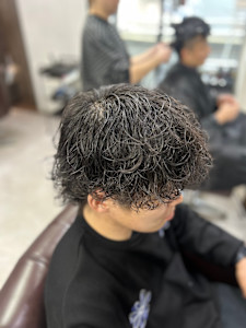 波打ちスパイラル - GLADGE池袋/ダブルカラー/ブリーチ掲載