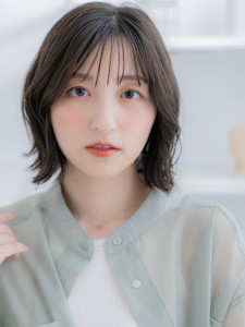外ハネアッシュグレージュ小顔クセ毛風ボブ　くすみベージュ - mod's hair【モッズヘア】越谷/越谷西口店掲載