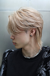 毛流れセンターパートウルフ - KUROT 福岡本店掲載