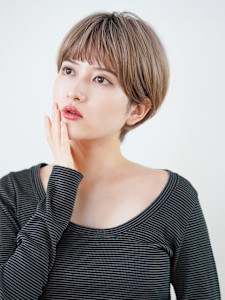 前下がりショート・ボブ/絶壁解消/前髪あり/30代/40代/ - INCEPTION  GINZA 銀座掲載