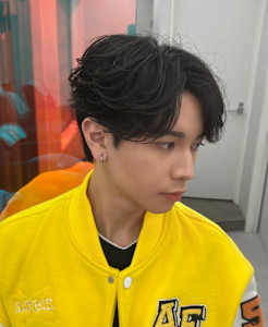 フェザーパーマセンターパート - メンズサロンPORT浦和 ツイストスパイラル/波巻き/ブリーチ掲載