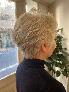 ミセスショート/ボリュームUPでセットが簡単/グレイヘア - CHAINON掲載