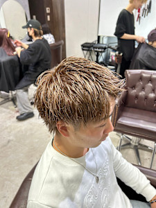 メンズハイライトベージュ - GLADGE池袋/ダブルカラー/ブリーチ掲載