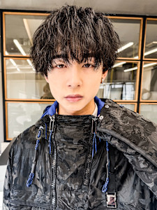 20代30代メンズツイストパーマ束感トラッドオシャレショート - 韓国ヘア STAR TOKYO 渋谷【レイヤーカット/髪質改善/メンズ】掲載