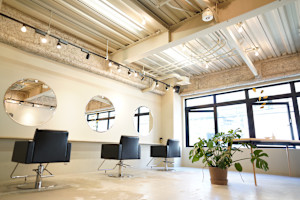 NOUS HAIR DESIGN(ヌース ヘアーデザイン)