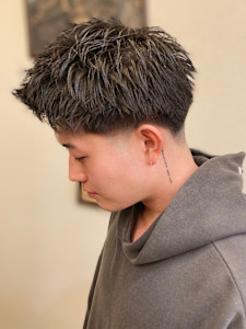 メンズツーブロックテーパーフェード - メンズ専門理容室 BroTokyo BARBERSHOP 銀座店掲載