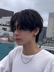 ツイストスパイラルパーマ/メンズ韓国ヘア/マッシュ - Lond un Maison. 原宿【ロンド アン メゾン】掲載