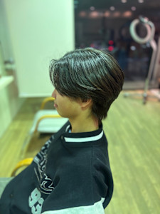 ★メンズ矯正ストレート×センターパート - Hair'sDeparture KIHARA掲載