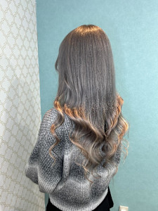 スモーキーグレーでロングに♪ - Bulansis Hair掲載