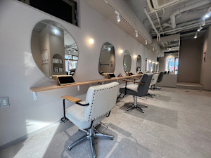 Pap's de coiffeur 川西能勢口店(パプス ド コワフュール カワニシノセグチテン)