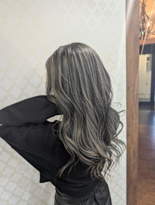 ローライトでリタッチも気にならずにカラー - Bulansis Hair掲載