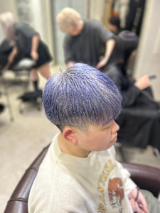 ブルーシルバー - GLADGE池袋/ダブルカラー/ブリーチ掲載