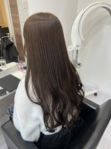 アッシュダークブラウン - K&K  ブリーチ/ダブルカラー/プルエクステ/縮毛矯正/髪質改善掲載