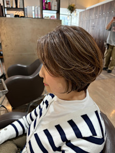 白髪活かしハイライトカラー - Toruve 横川掲載