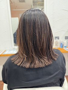 白髪ぼかしハイライト - Hair Salon Leaf掲載