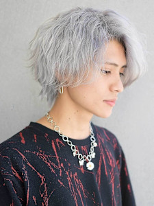 ウェービーミディアム×シルバーヘアー - ba-boo by beauty:beast Academy沖縄店掲載