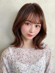 韓国風美髪外ハネボブくびれミディアムレイヤーワイドバング - AFLOAT/L 錦糸町【アフロートエル】掲載